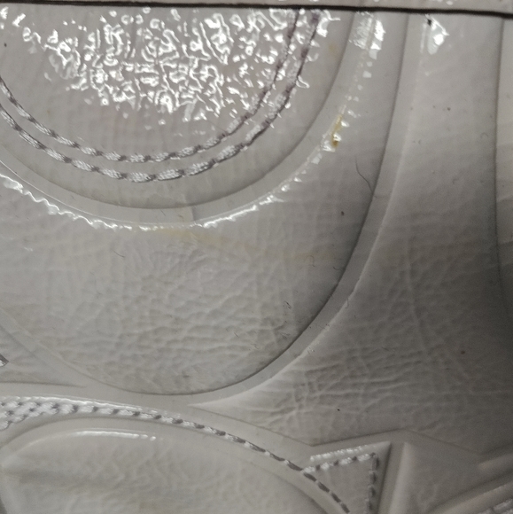 COACH GALLERY Signature C Stitch Patent Leather Zippered TOTE Shoulder Bag Cream - Picture 11 of 11